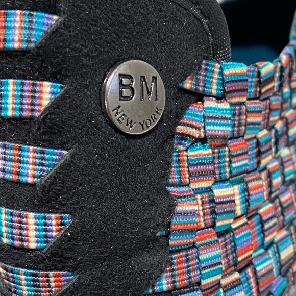 BERNIE MEV. - STYLE IS CHARM SLIP-ON SHOES.  SIZE 6.5 - COLORFUL WOVEN STYLE -S7 - Picture 8 of 10
